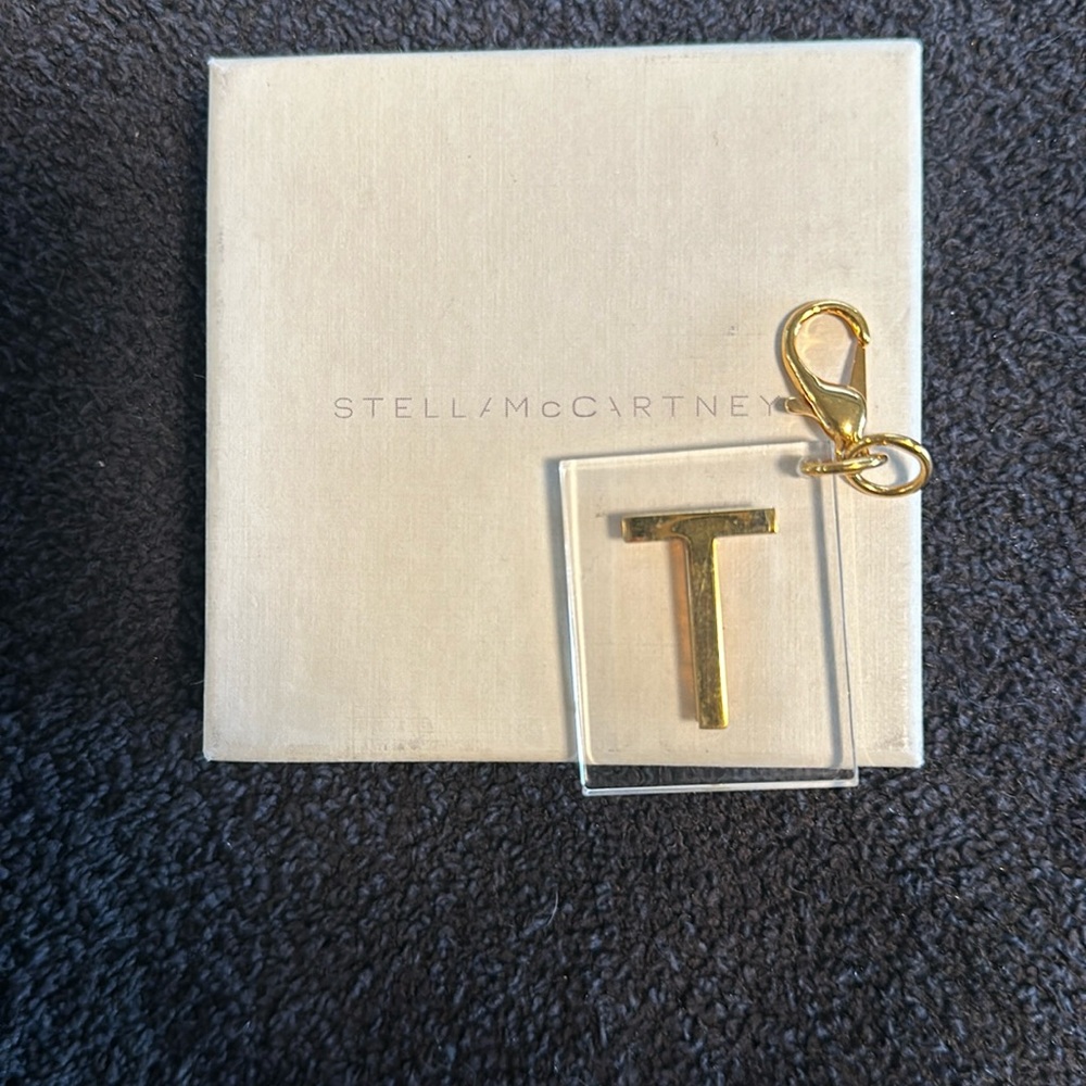 Stella McCartney alphabet letter, T keychain